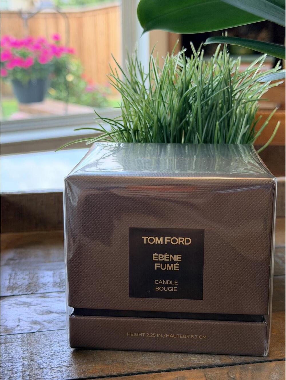 Authentic Tom Ford Ébène Fumé Candle in Box H: 2.25" / 6.3oz Sealed MSRP $140